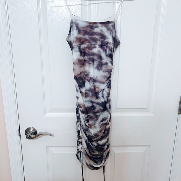 NWT Forever 21 Cinched Mini Dress - Picture 1 of 8